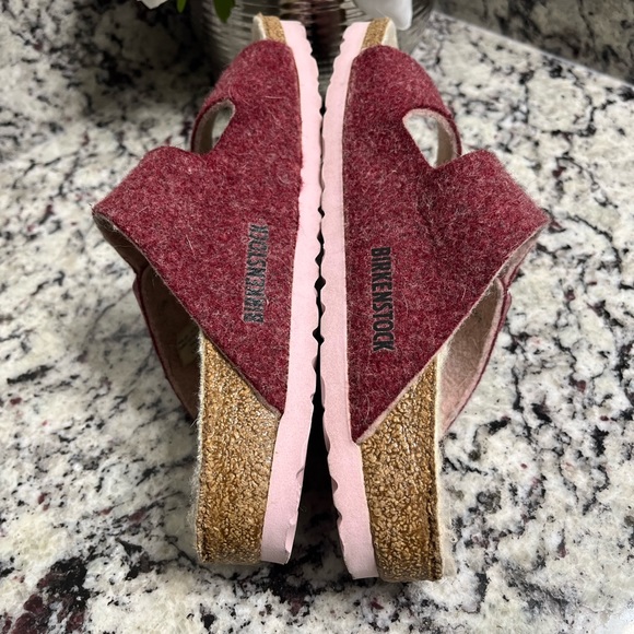 Birkenstock Arizona Pink Felt and Wool Sandal Size 36 - Picture 2 of 11